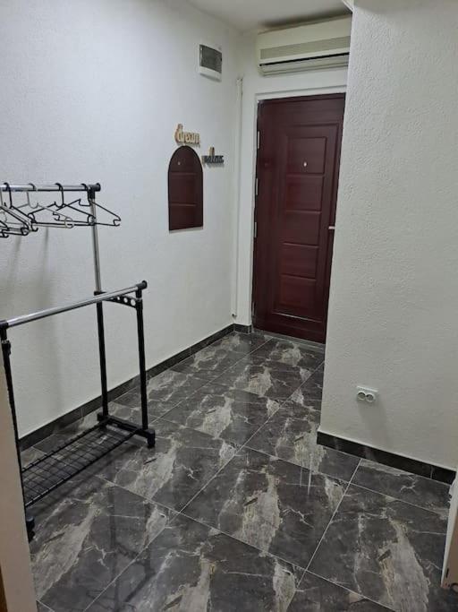 Ferienwohnung Enjoy Traveling Tuzla Exterior foto