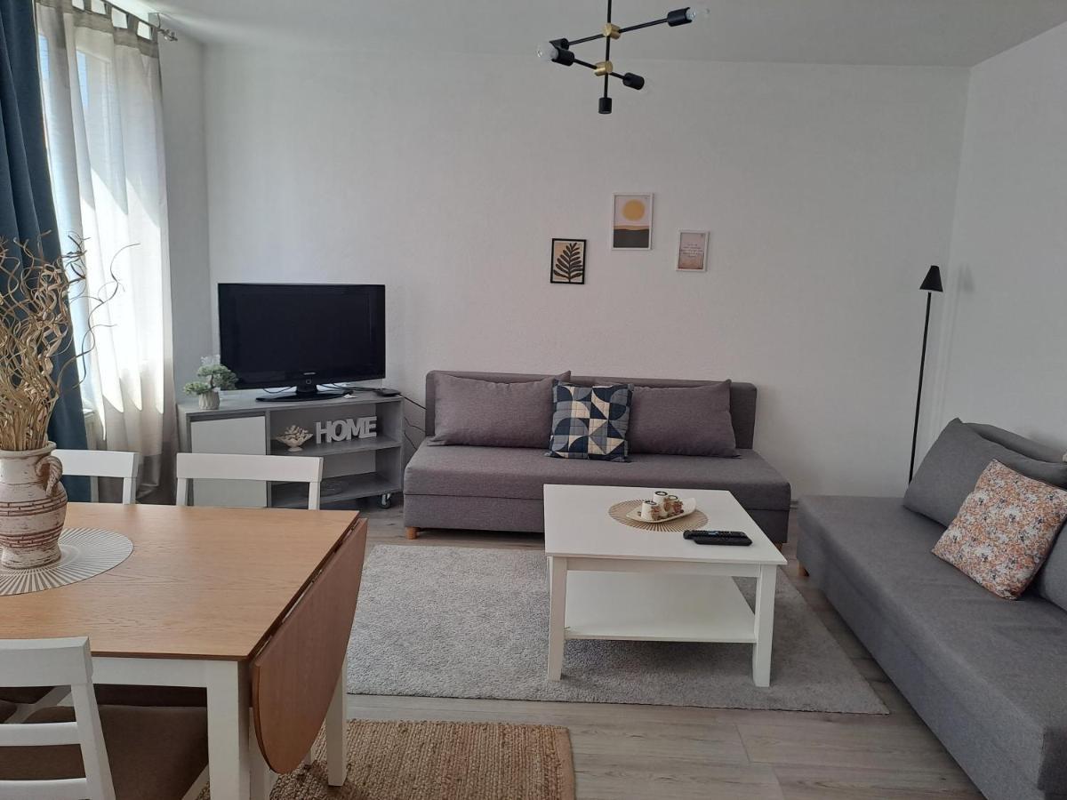 Ferienwohnung Enjoy Traveling Tuzla Exterior foto