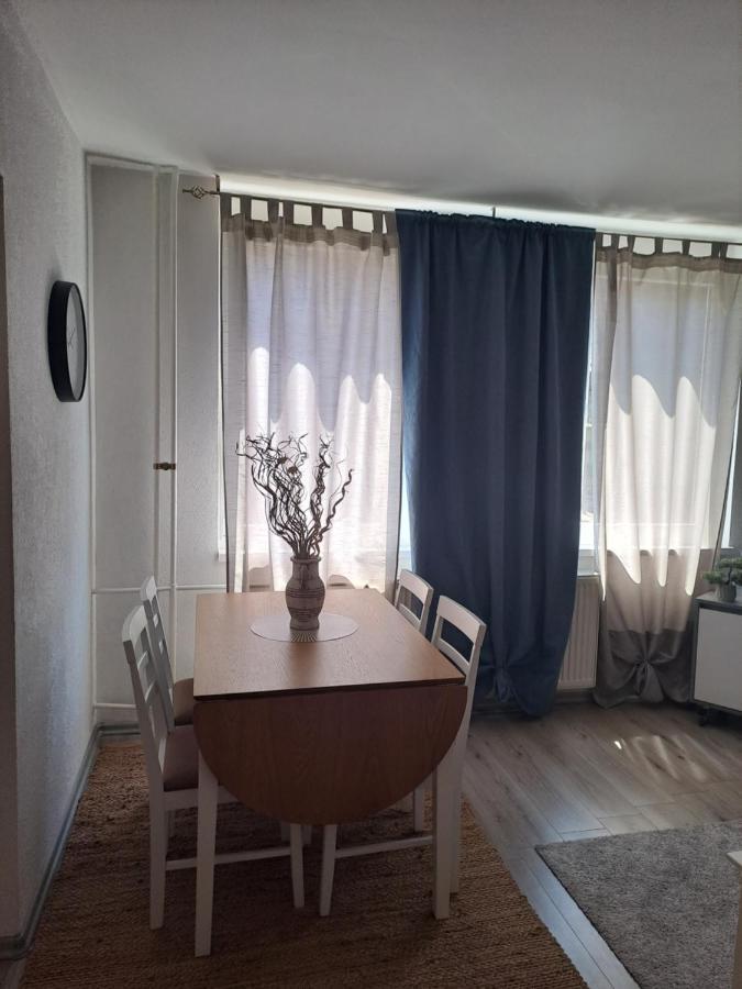 Ferienwohnung Enjoy Traveling Tuzla Exterior foto